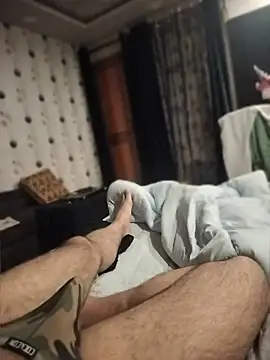 hairy_macho90 webcam