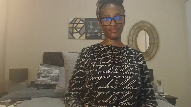 Creamyass22 webcam