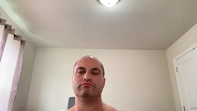 SluggishChase99 webcam
