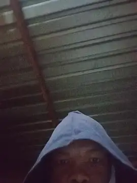 Cozy_Worl44 webcam
