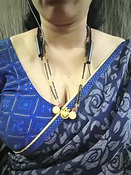 bhuvana_555 webcam