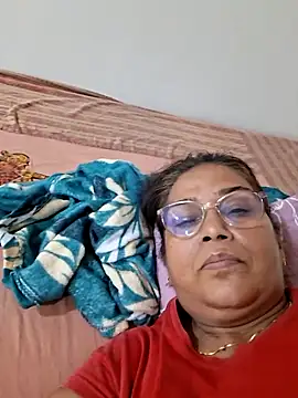 Priya-696 webcam
