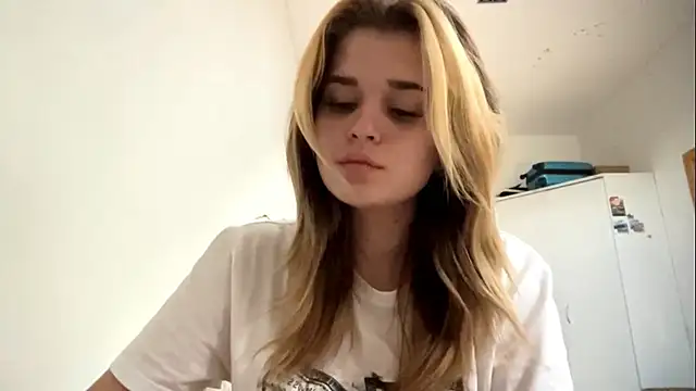 MiaRoika webcam