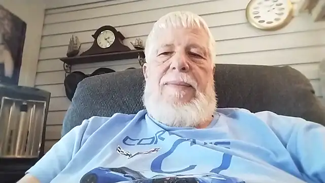 Buttercupwantsyou live cam