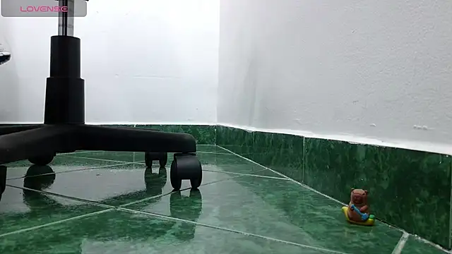 TifanyQueen_ webcam