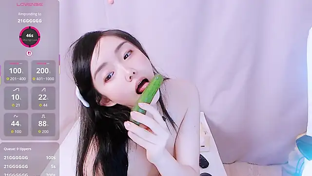 niannian- (F young) - 全裸10分钟