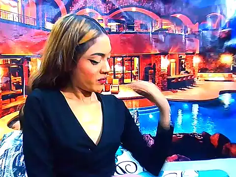 IndianPretty14u2Luv live cam on StripChat