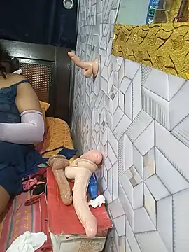 tina8th live cam on StripChat