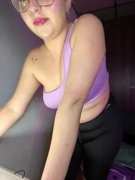 coravibes (F young) - TASTE PUSSY WET
