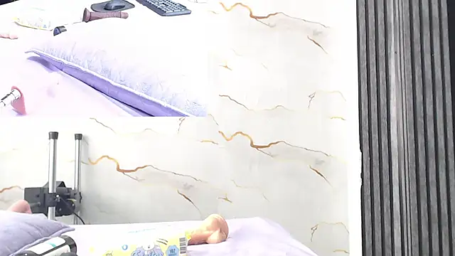 Emma_trons_ webcam