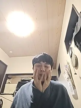 whitebriefboy webcam