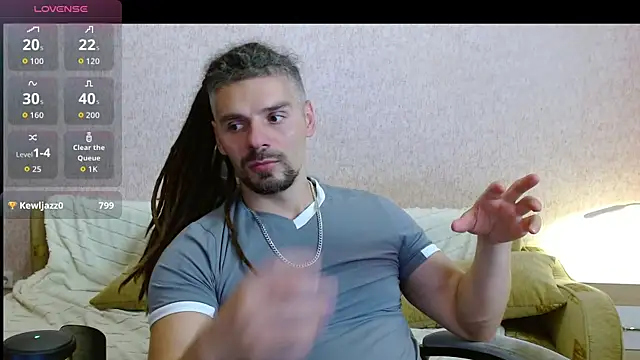 Aestheticguy101 webcam