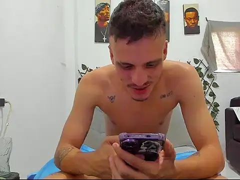 Latins_Boss webcam