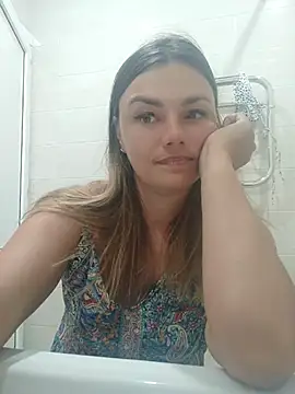 KrissSexi live cam on StripChat