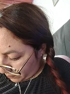 samm_curvy webcam