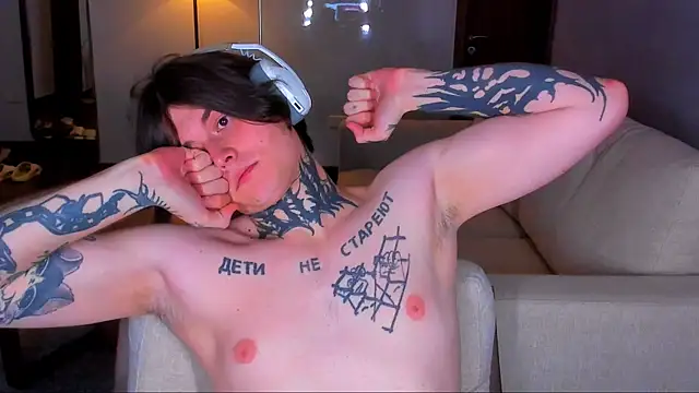 _torfin_ live cam on StripChat
