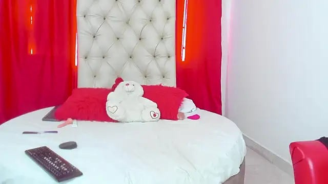 luna_hoott webcam