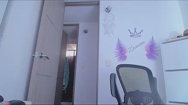 Zoedaniels webcam