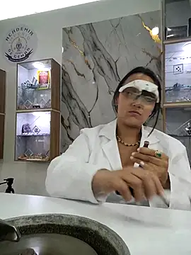Esmeralda333 webcam