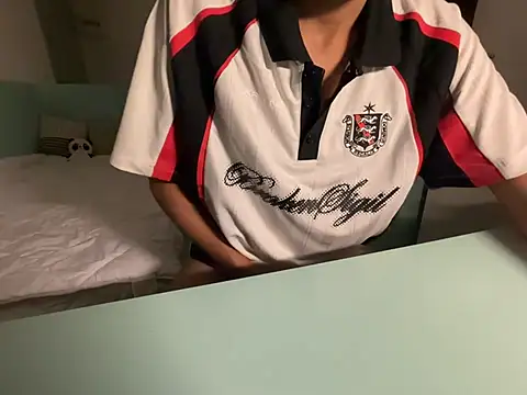 Rebeu_77 webcam
