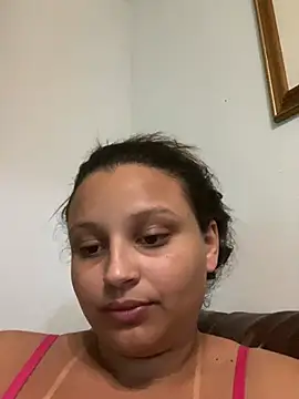 julia_moreira webcam