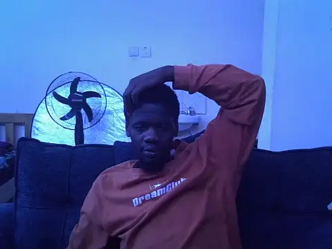 Thee_Biggest webcam