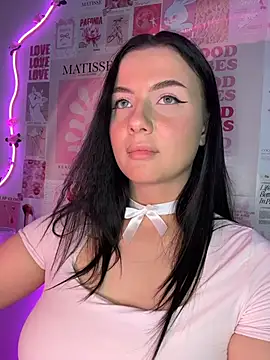 PinkyKitten webcam