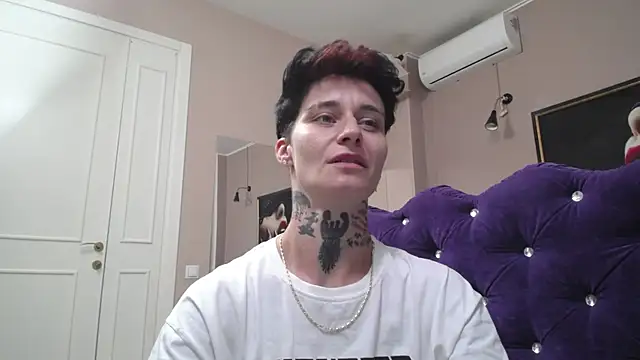 KennyXSX live cam on StripChat