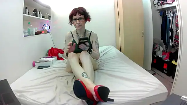 Empress_Lilith webcam