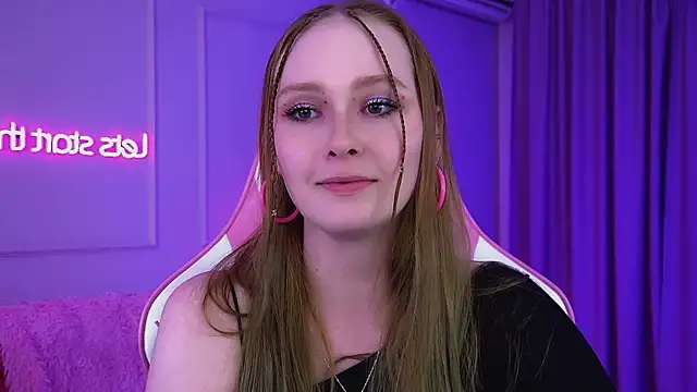 AgataFoxley webcam