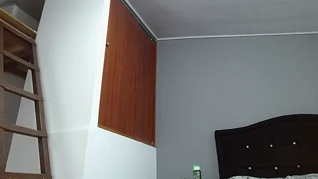 Emilia_1995 webcam