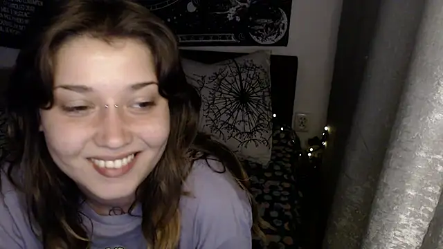 AlienforTwenty webcam
