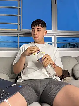 OLIVER_K webcam