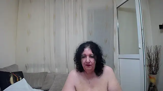 maturekorine webcam