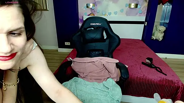 AriaGray webcam