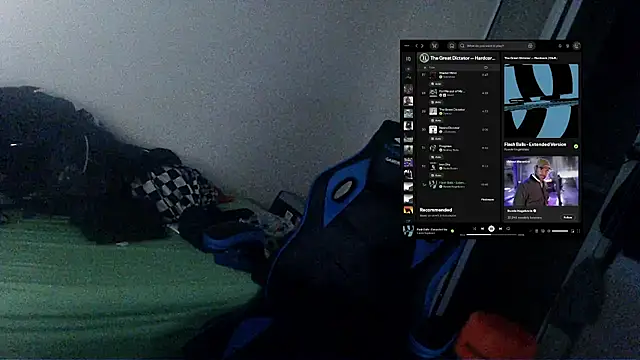 Sully_Kane webcam
