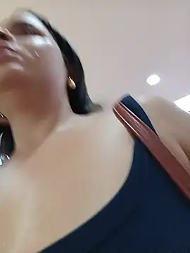 Julieth_hot-69 webcam