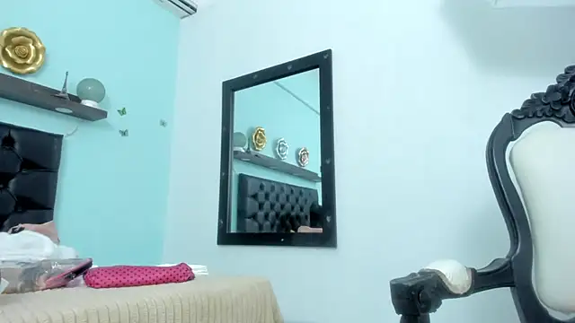 Adrianasex_69x webcam