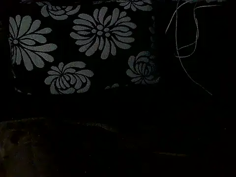 IncredibleGlaze78 webcam