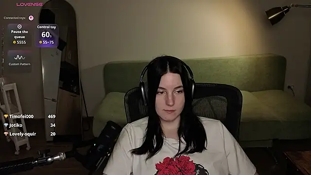 Naomi_Velvet webcam