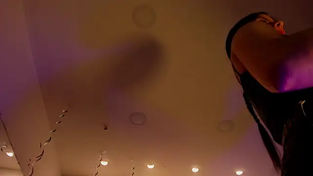 sol-angel live cam on StripChat