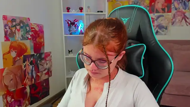 ChloeHalses webcam
