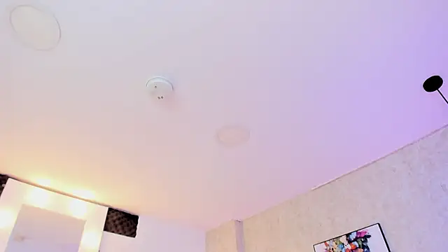 Littlee_Mia webcam