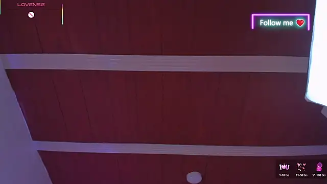 MiaLatina_ webcam
