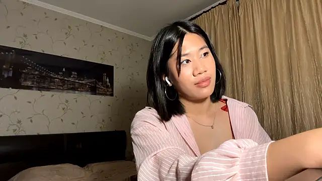 LesleyBobola webcam
