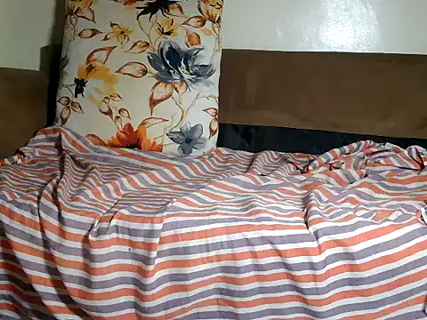 Temptykitty webcam