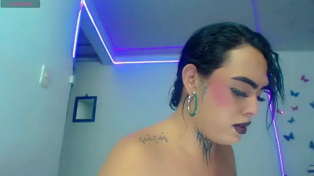 Perla_Hotcortes webcam