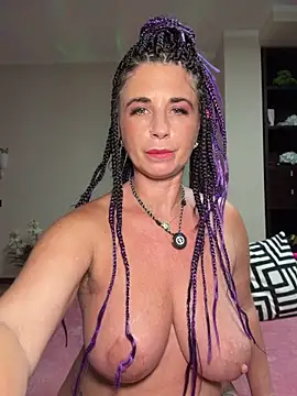 Eva_Pearl webcam
