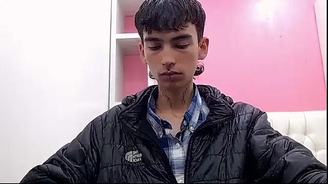 ttimy_x_boy webcam