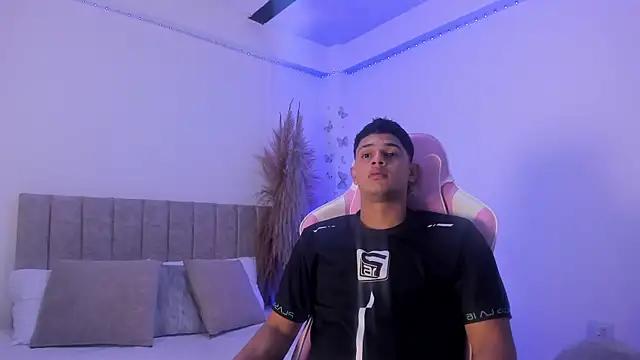 adrian_prime_ (M twink) - Show cum